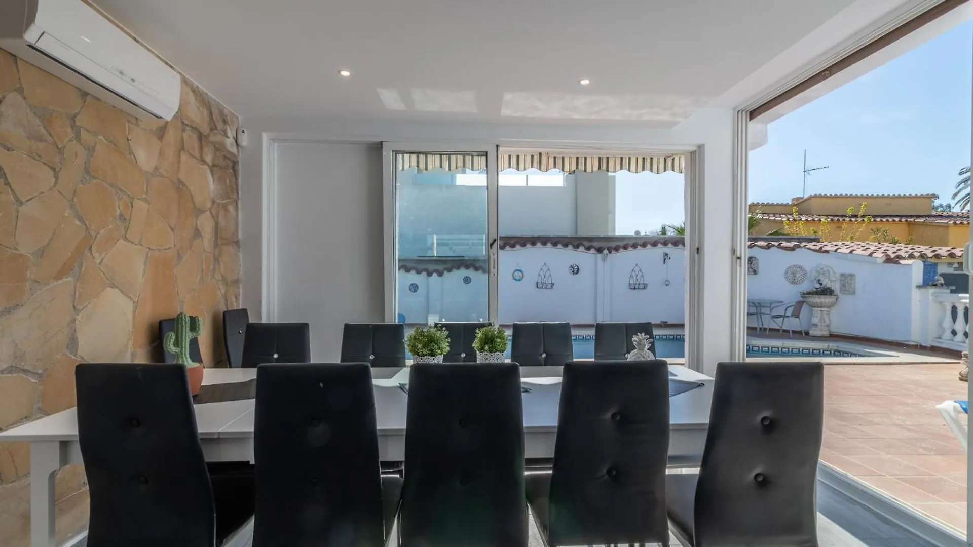 Σπίτι διακοπών Goldhome - Casa 4 Habitaciones, Piscina Privada Climatizada Empuriabrava Ισπανία
