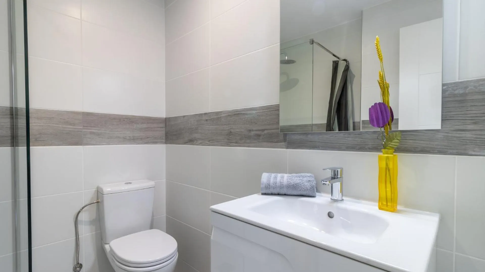 Goldhome - Casa 4 Habitaciones, Piscina Privada Climatizada Empuriabrava 0*,  Spain