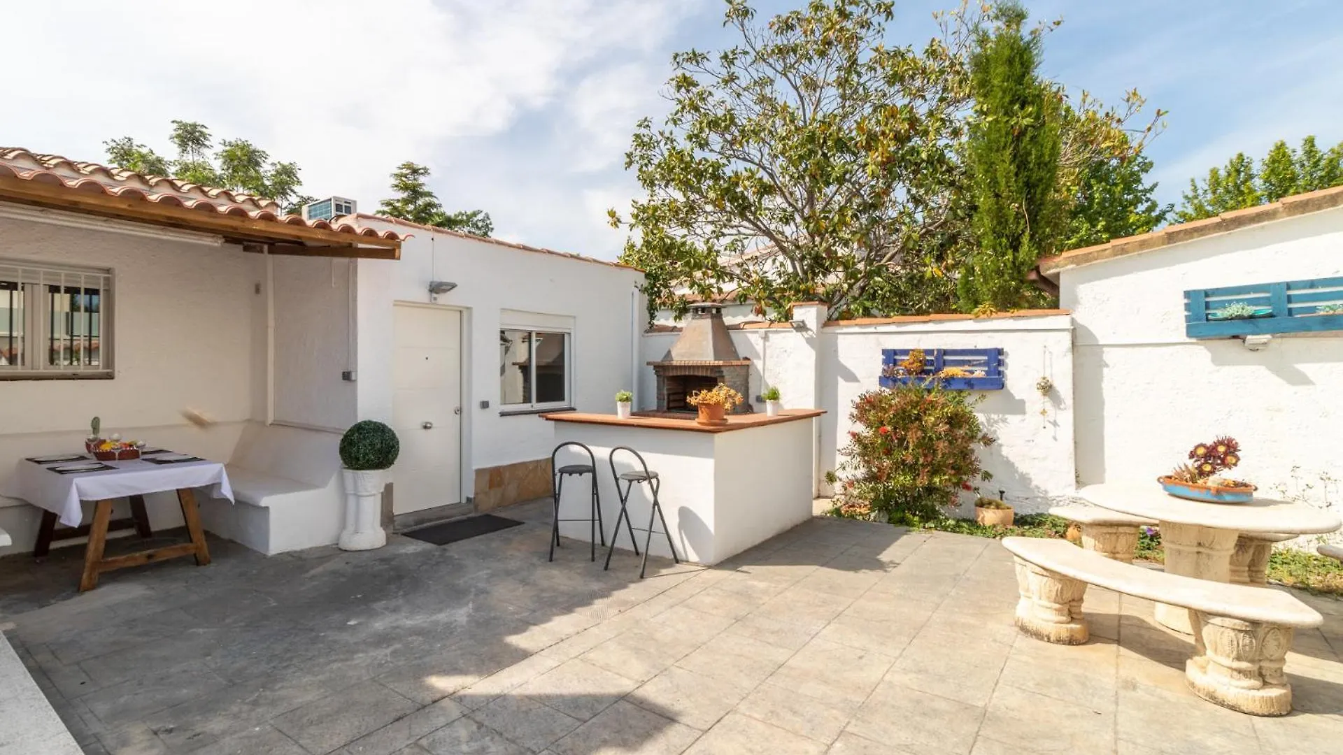 Goldhome - Casa 4 Habitaciones, Piscina Privada Climatizada Empuriabrava